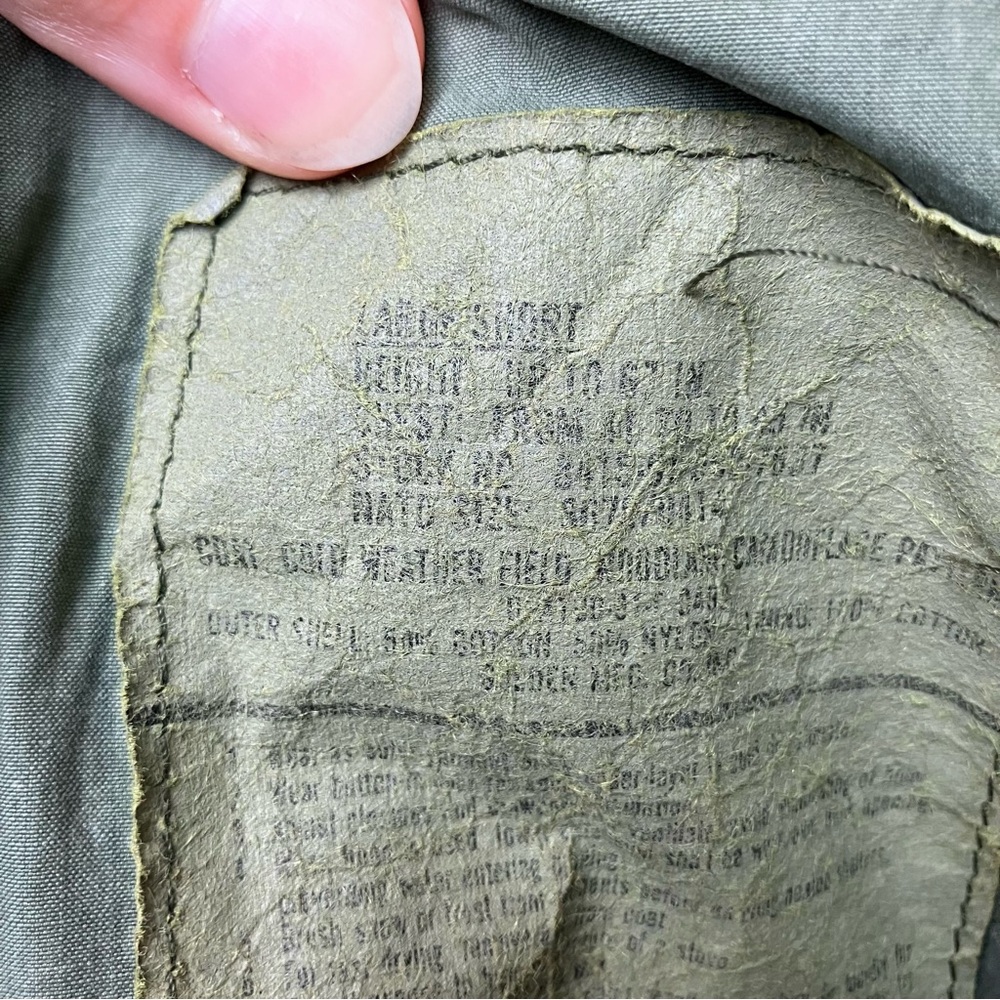 Military Surplus U.S. Army Short Size Camo Field Jacket - Picture 11 of 12